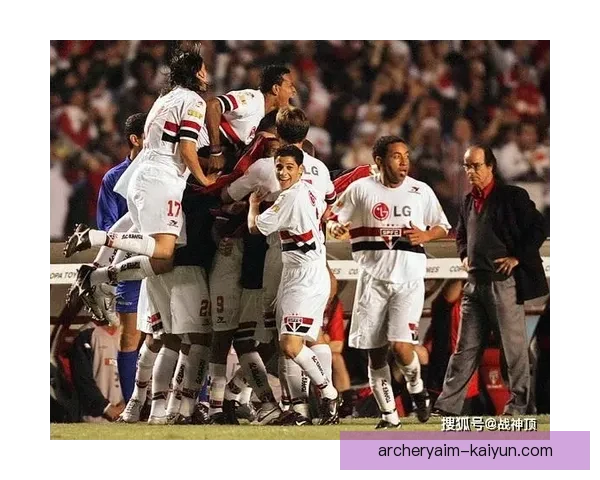 佛罗伦萨反击效率提升，状态回暖表现值得关注